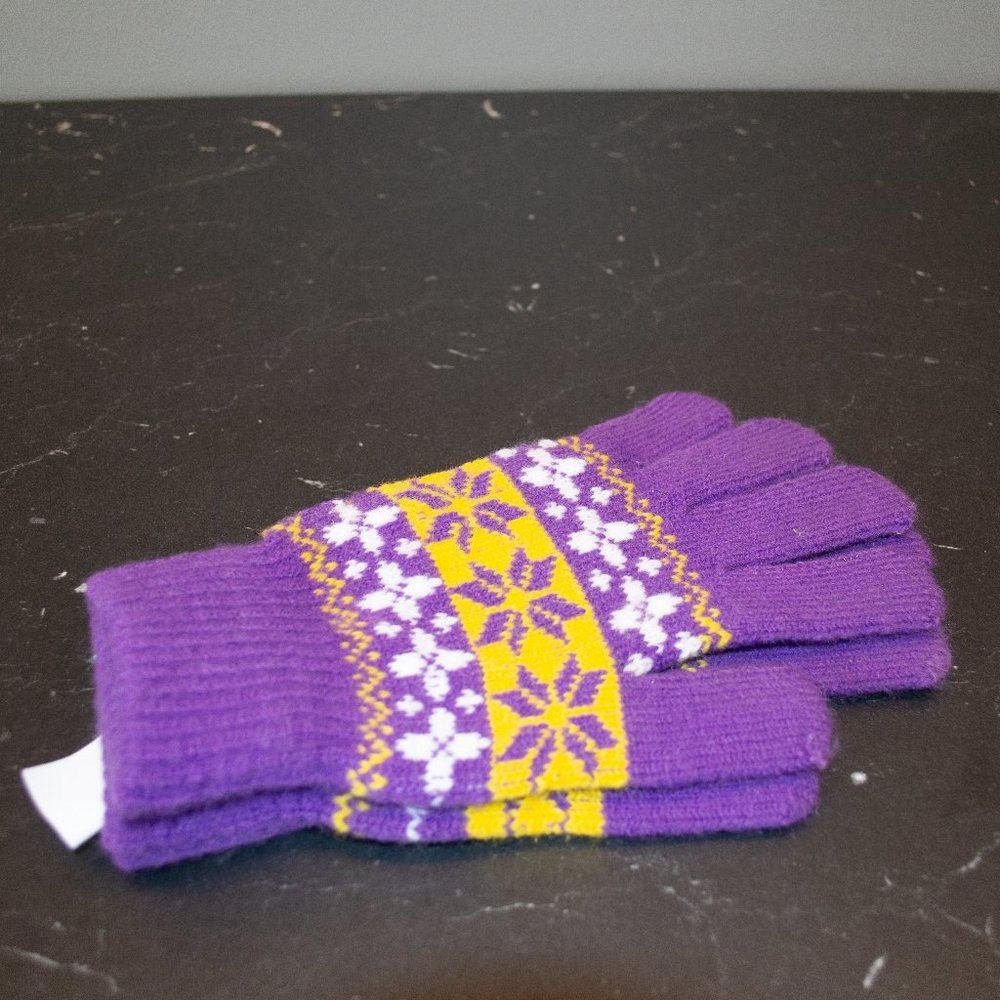 True Great North Mittens. - Picture 1 of 3
